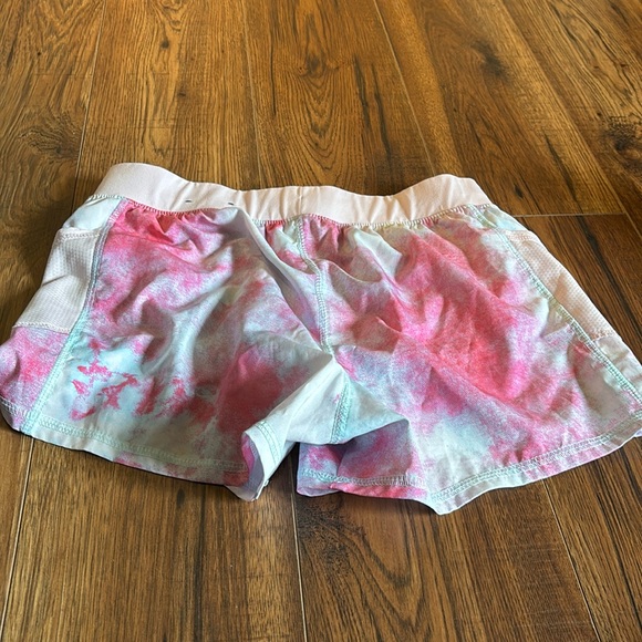 Shorts with liner - Picture 2 of 3